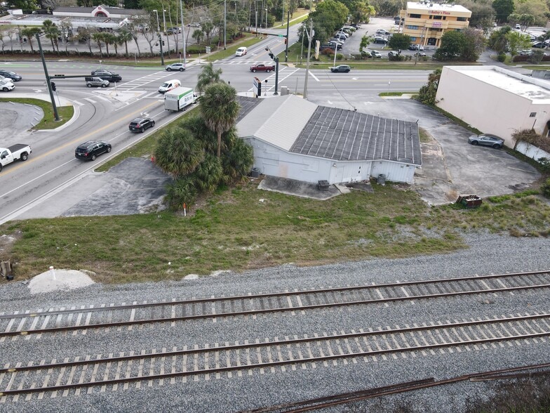 721 Us Hwy 1, Vero Beach, FL à vendre - Photo du bâtiment - Image 3 de 6