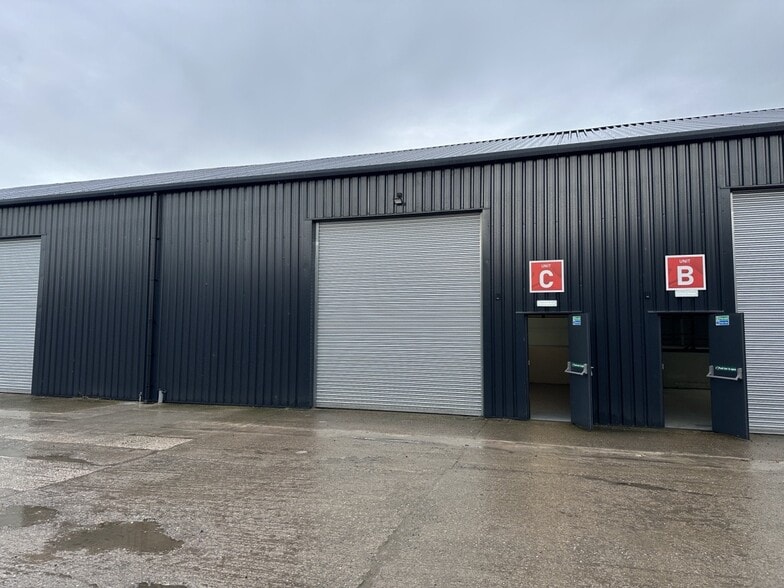 Grange Rd, Ellesmere à louer - Photo du bâtiment - Image 3 de 9