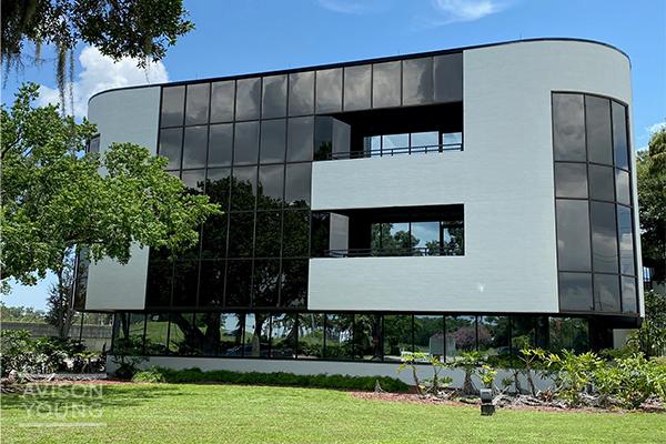 5650 Breckenridge Park Dr, Tampa, FL for lease Building Photo- Image 1 of 9