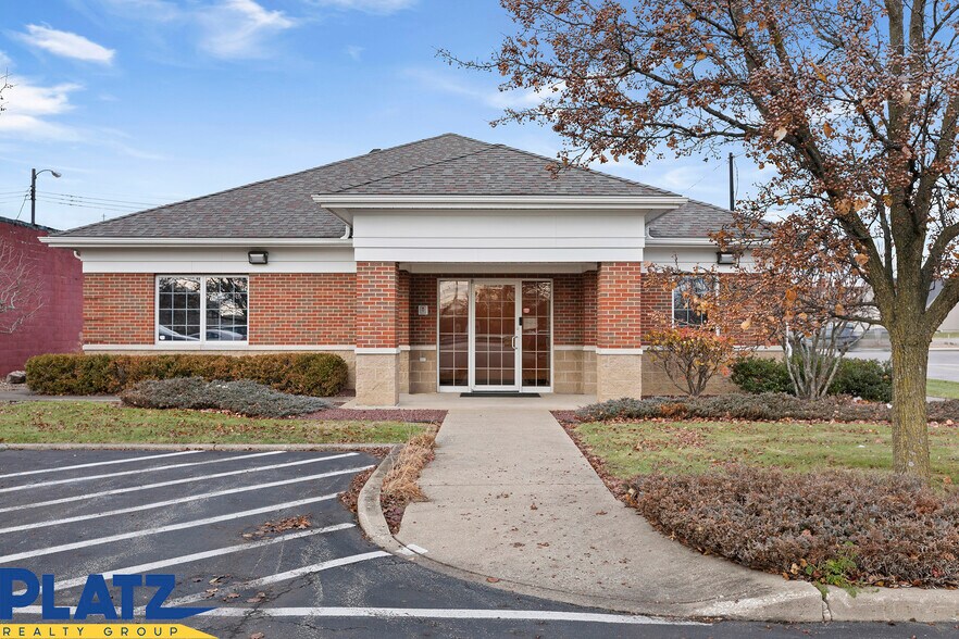 320 E Market St, Warren, OH for lease - Building Photo - Image 1 of 16