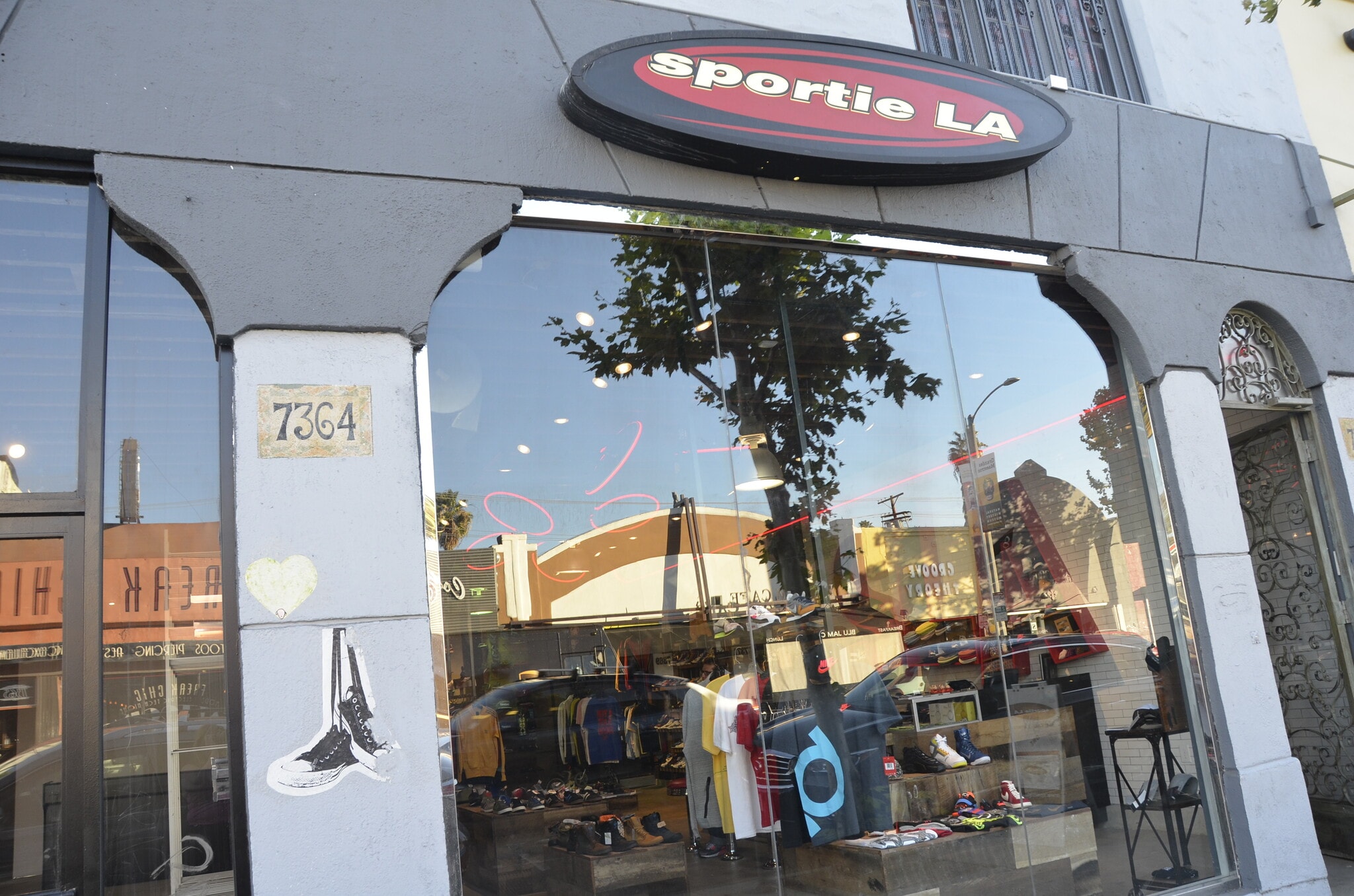 7364-7366 Melrose Ave, Los Angeles, CA for lease Building Photo- Image 1 of 4