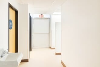 114-124 W 9th St, Corona, CA for lease Interior Photo- Image 2 of 2