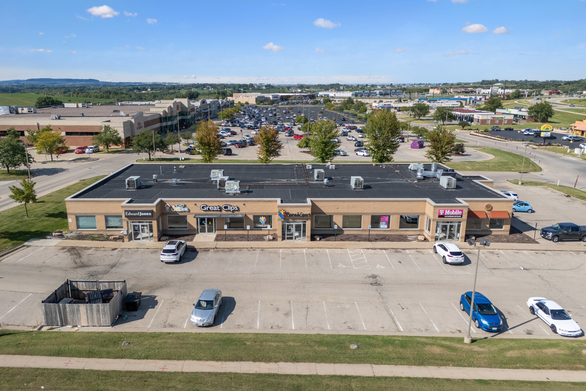 4840 Asbury Rd, Dubuque, IA for lease Building Photo- Image 1 of 11