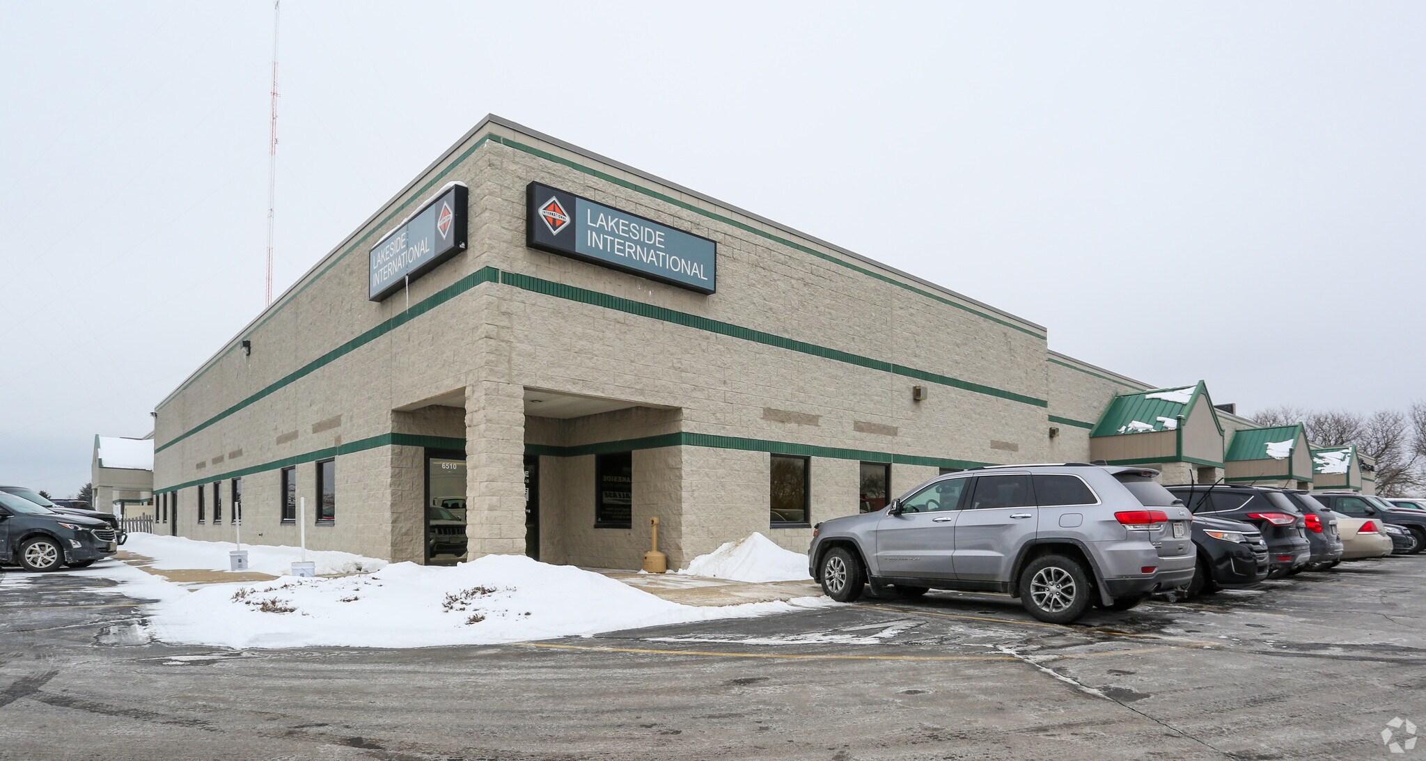 6510 Aurora Rd, West Bend, WI à louer Photo du bâtiment- Image 1 de 4