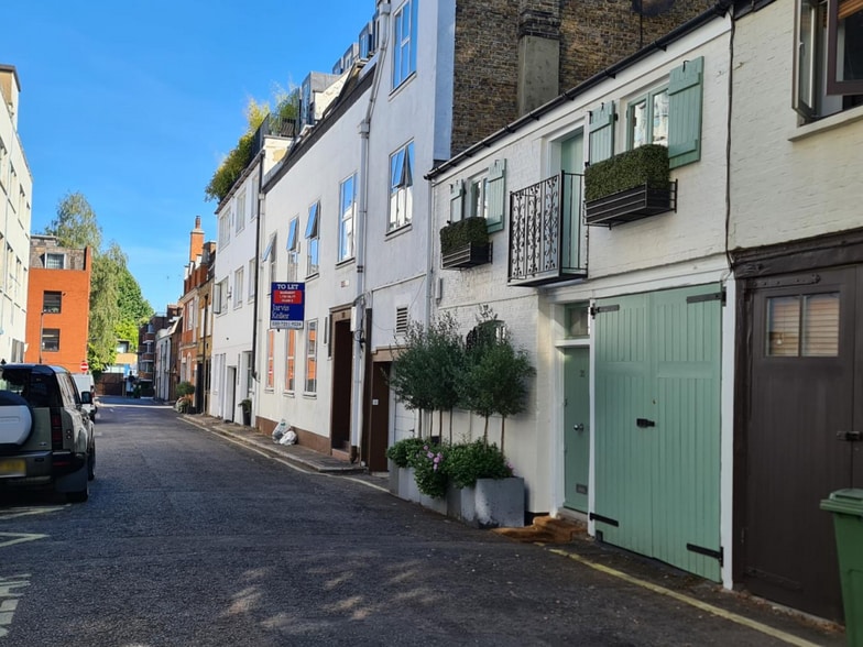 33 Johns Mews, London for lease - Building Photo - Image 2 of 3