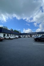 517 S Pleasantburg Dr, Greenville, SC à louer Photo du bâtiment- Image 2 de 3