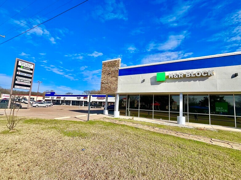2000 N Highway 157, Mansfield, TX à louer - Photo du bâtiment - Image 3 de 3
