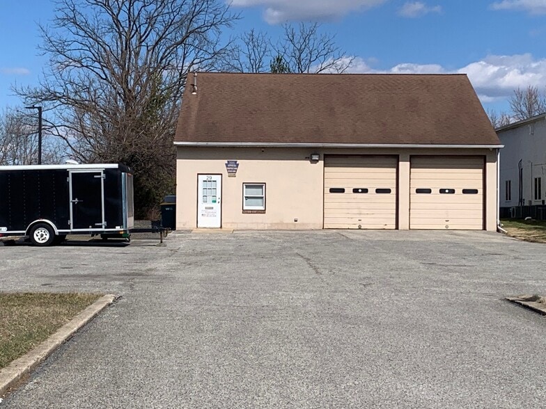 29 E Germantown Pike, Plymouth Meeting, PA for sale - Building Photo - Image 2 of 8