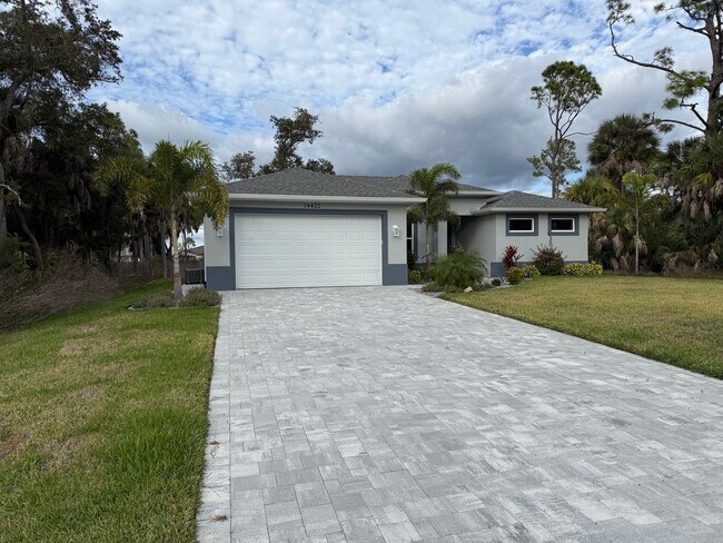 Plus de détails pour 14422 Chamberlain Blvd, Port Charlotte, FL - Multi-résidentiel à vendre