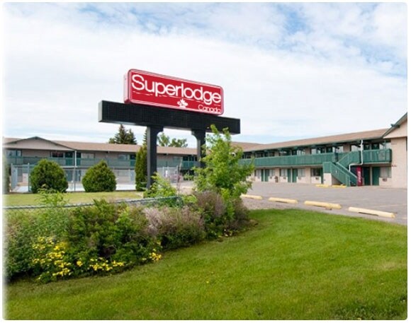 2210 7th Ave S, Lethbridge, AB for sale Primary Photo- Image 1 of 1