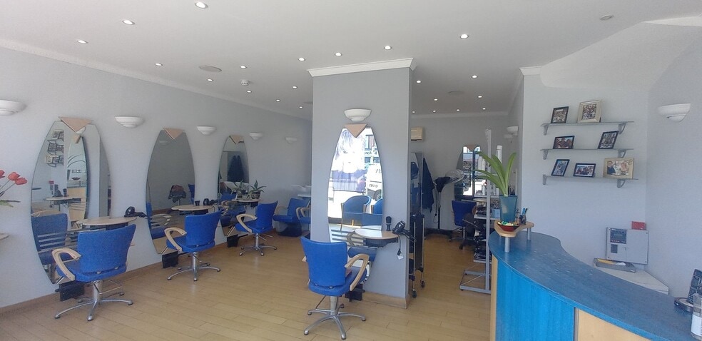 309 Richmond Rd, Kingston Upon Thames for lease - Interior Photo - Image 3 of 3