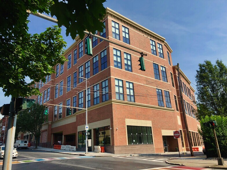 178 Main St, Poughkeepsie, NY à louer - Photo du bâtiment - Image 3 de 4