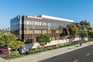 Plus de détails pour 20422 Beach Blvd, Huntington Beach, CA - Bureau à vendre