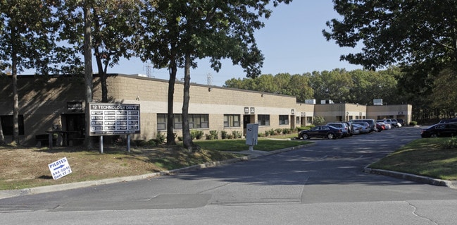 More details for 12 Technology Dr, East Setauket, NY - Industrial for Lease