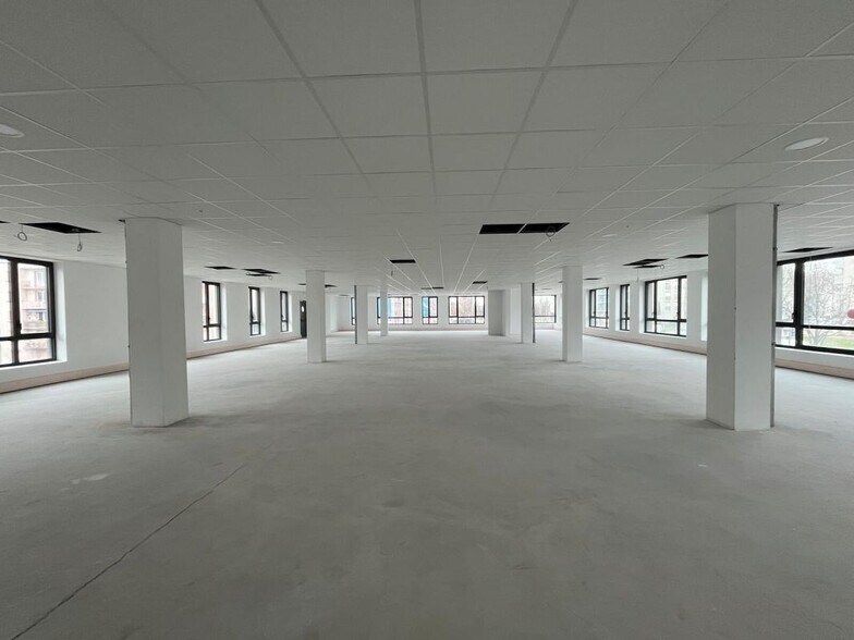 50 Boulevard Ambroise Croizat, Vénissieux à vendre - Photo du bâtiment - Image 1 de 14