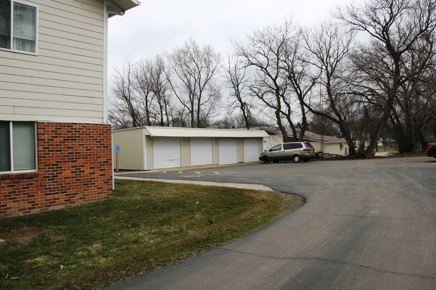 Multifamily in Beresford, SD for sale - Primary Photo - Image 1 of 1