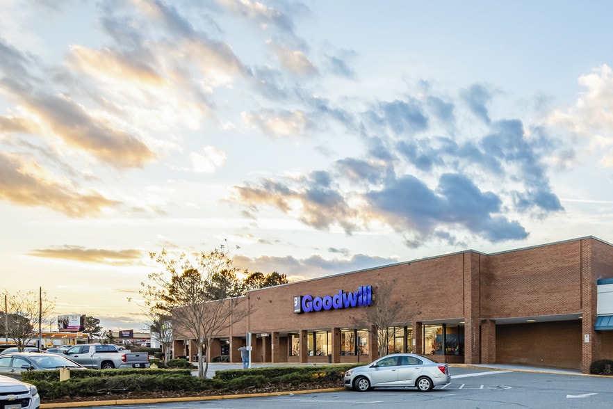 1550 Buford Hwy, Buford, GA for lease - Primary Photo - Image 1 of 27
