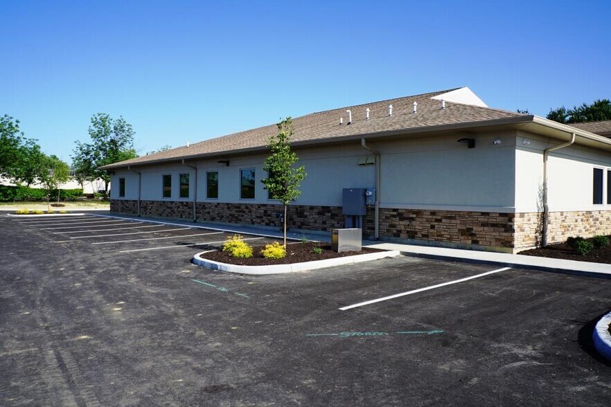 4872 Socialville-Fosters, Mason, OH à louer - Photo du bâtiment - Image 2 de 9