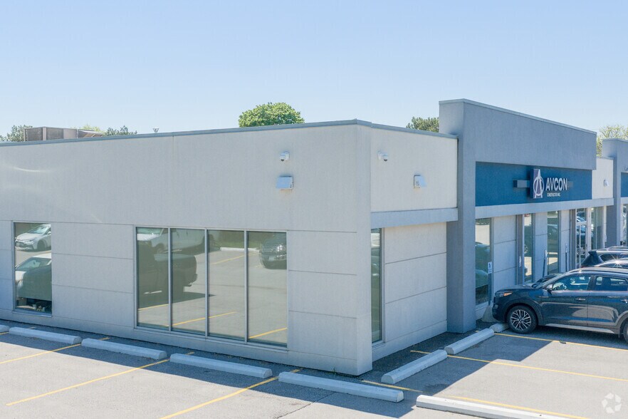 25 Scarsdale Rd, Toronto, ON à louer - Photo du bâtiment - Image 2 de 3