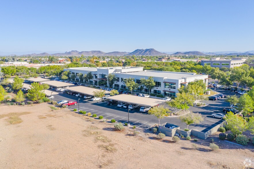 5701 W Talavi Blvd, Glendale, AZ à louer - Photo du bâtiment - Image 2 de 69