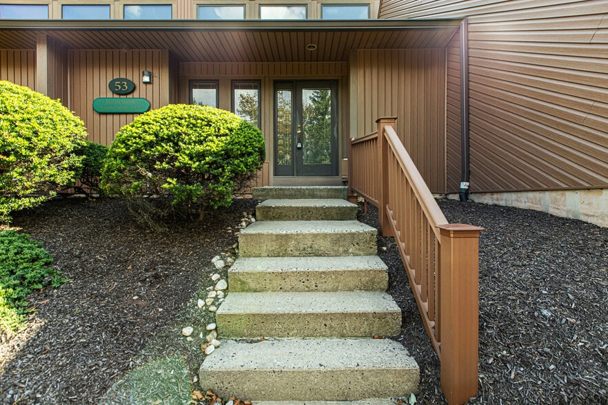 1288 Valley Forge Rd, Phoenixville, PA for sale - Building Photo - Image 2 of 15