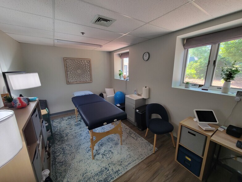 1565 Main St, Tewksbury, MA à vendre - Photo intérieure - Image 3 de 12