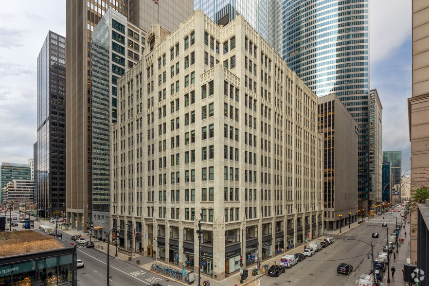 300 W Adams St, Chicago, IL for lease - Building Photo - Image 2 of 27