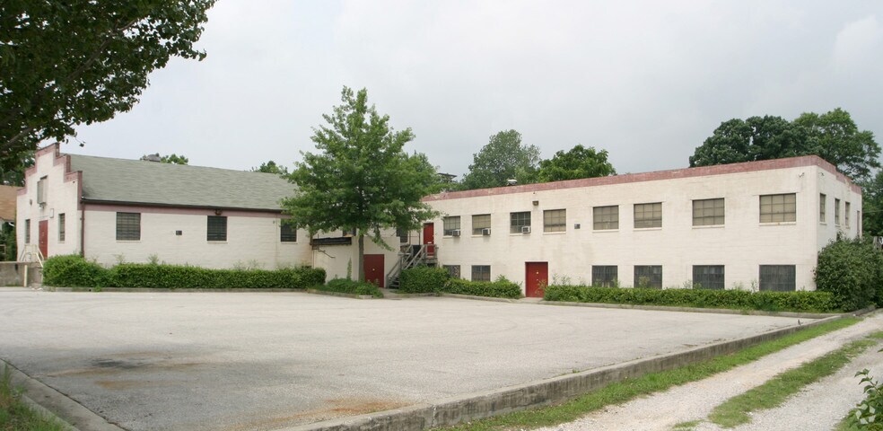 620-626 Franklin Ave, Essex, MD à vendre - Photo du bâtiment - Image 3 de 55