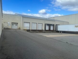 Plus de détails pour 55-R Pawtucket Ave, Rumford, RI - Industriel à vendre