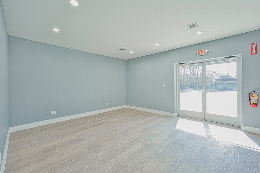 4108 Dawn St, Houston, TX à louer - Photo intérieure - Image 3 de 17