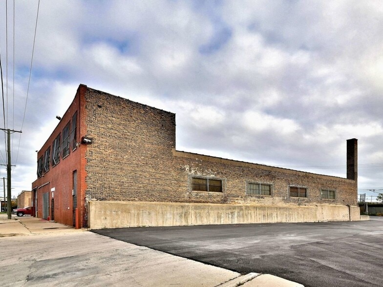 865 N Spaulding Ave, Chicago, IL à vendre - Photo du bâtiment - Image 3 de 9