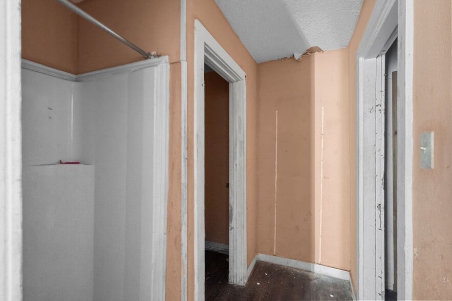 102 9th St N, Texas City, TX à vendre - Photo du bâtiment - Image 2 de 12