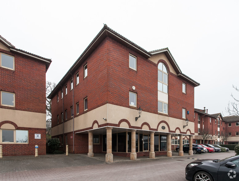 Harrier Way, Exeter for lease - Primary Photo - Image 1 of 2