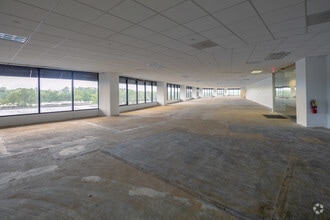 1 Ravinia Dr, Atlanta, GA for lease Interior Photo- Image 2 of 4