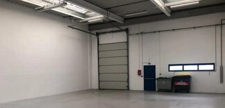 Plus de détails pour Local d'activités à louer