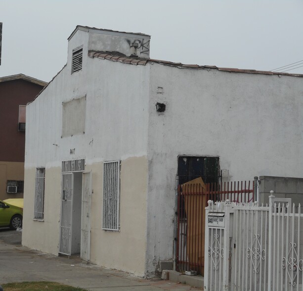 8415 Central Ave, Los Angeles, CA for sale - Building Photo - Image 2 of 6