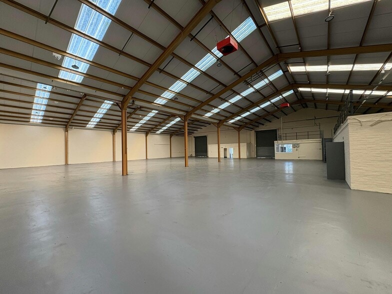 Longford Trading Estate, Manchester for lease - Building Photo - Image 3 of 5