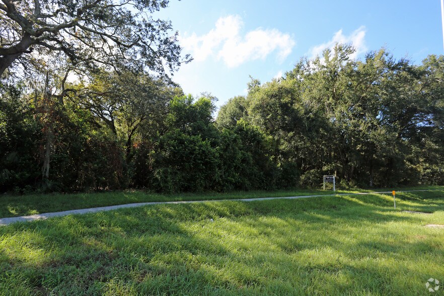 10740 Williams Rd, Thonotosassa, FL à vendre - Photo du bâtiment - Image 2 de 10