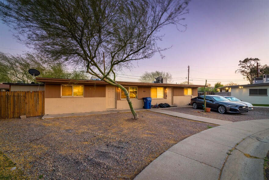 920 S Kenwood Cir, Tempe, AZ à vendre - Photo du bâtiment - Image 3 de 21