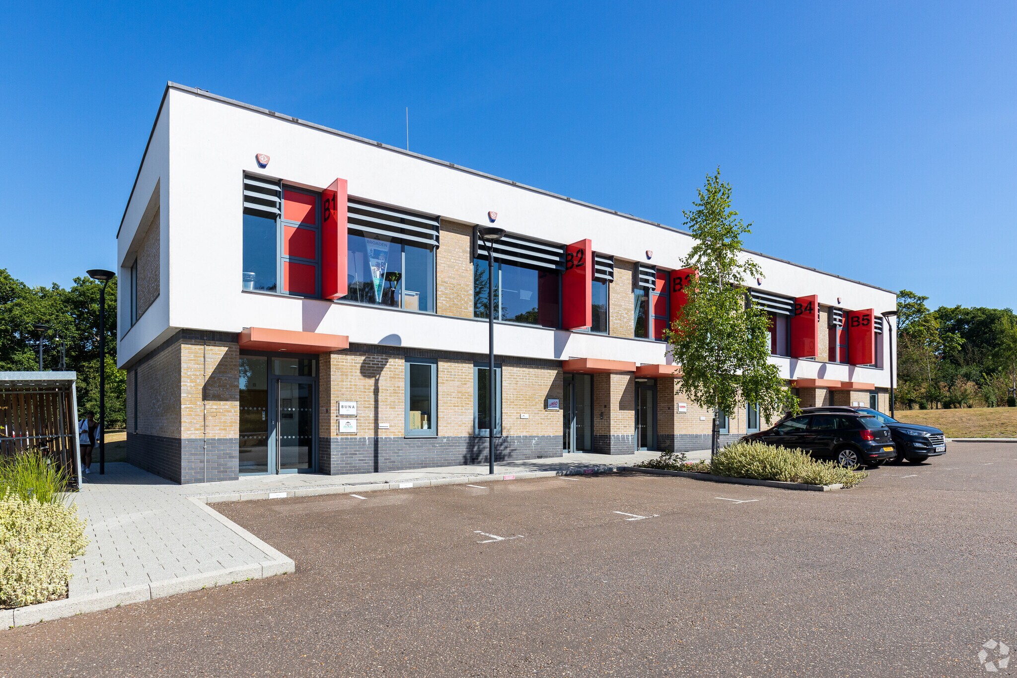 Nesfield Rd, Colchester à louer Photo du bâtiment- Image 1 de 32