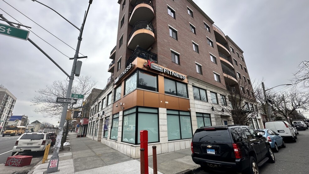 10602 Northern Blvd, Corona, NY for lease - Building Photo - Image 3 of 13