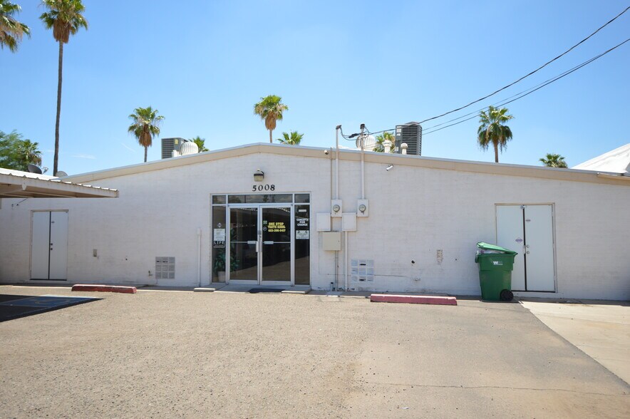 5008 W Glendale Ave, Glendale, AZ à louer - Photo du bâtiment - Image 2 de 11