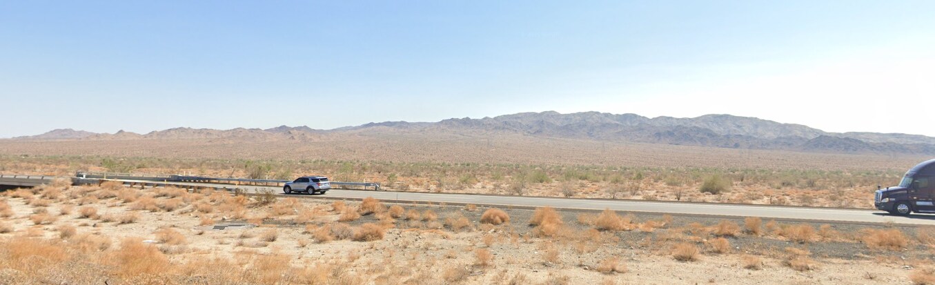 1 Box Canyon Rd, Desert Center, CA à vendre Photo du bâtiment- Image 1 de 11