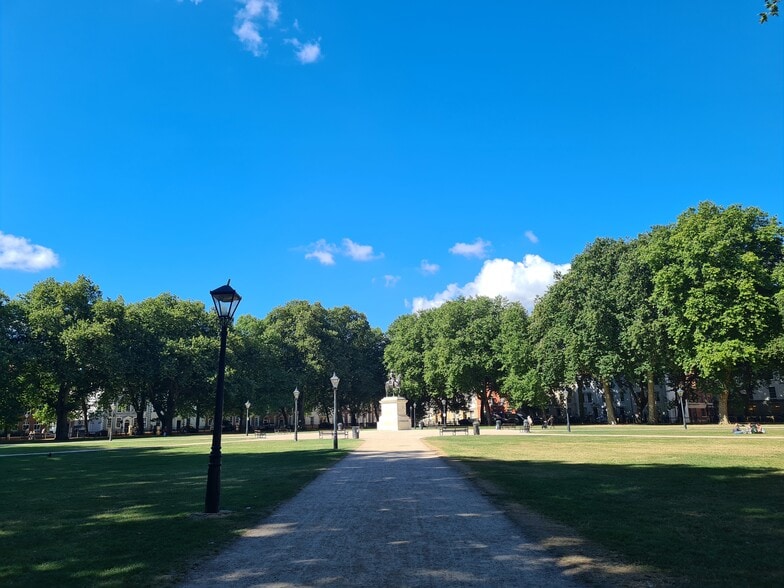 9 Queen Sq, Bristol for lease - Building Photo - Image 2 of 20