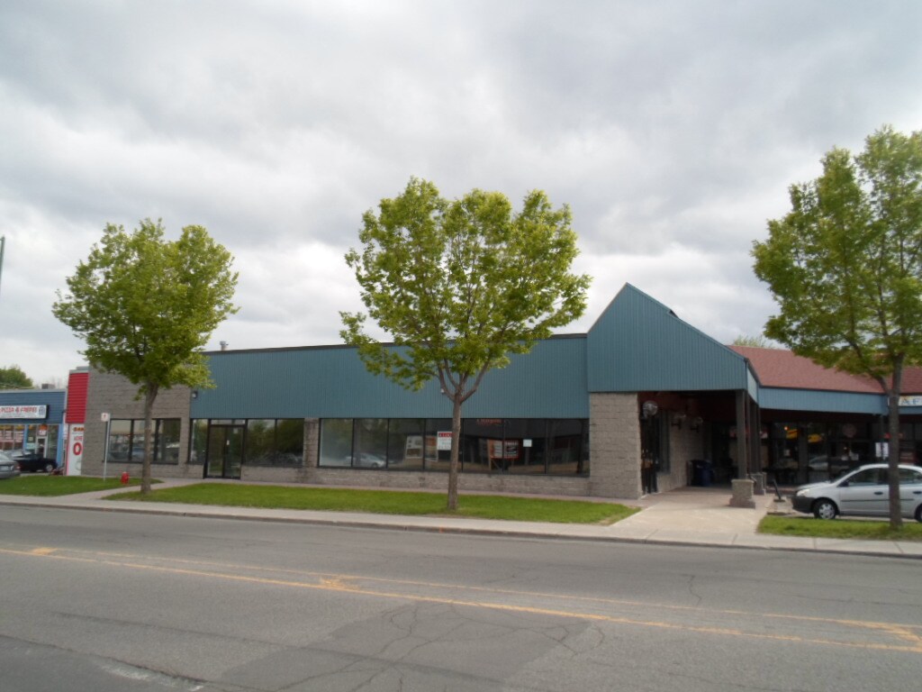 794-808 Boul Curé-Labelle, Laval, QC à vendre Photo du bâtiment- Image 1 de 1