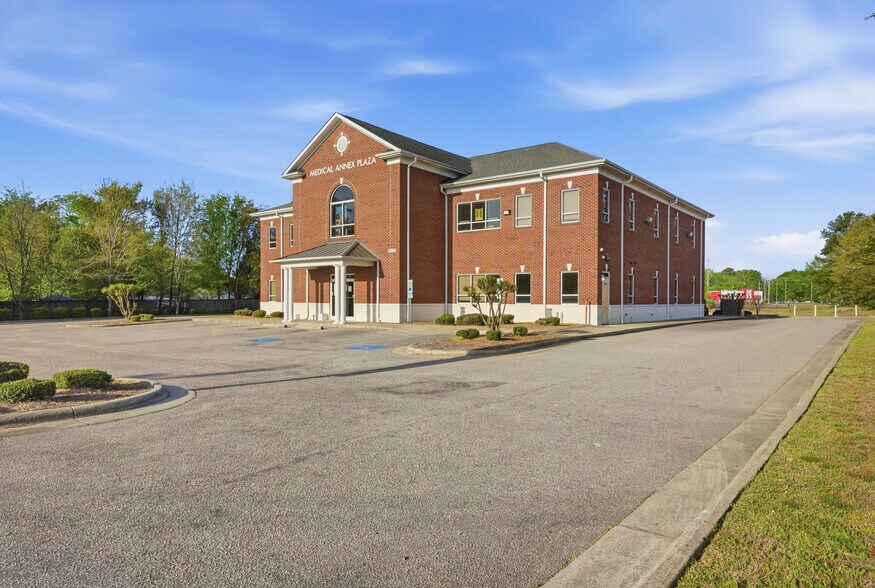 2356 John Smith Rd, Fayetteville, NC à louer - Photo du bâtiment - Image 3 de 36