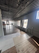 141 S Batavia Ave, Batavia, IL à louer Photo intérieure- Image 1 de 7