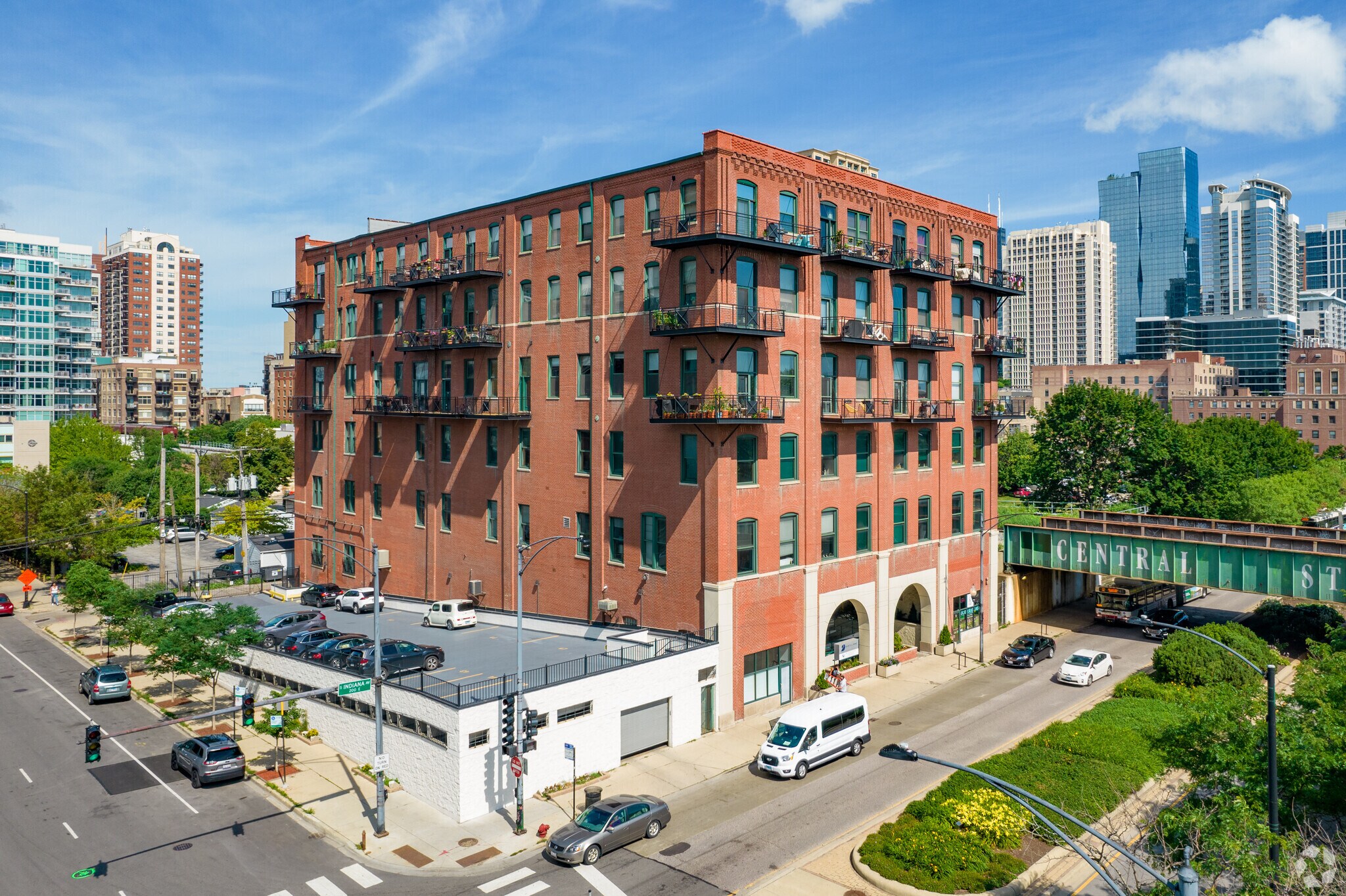 1550 S Indiana Ave, Chicago, IL à louer Photo du bâtiment- Image 1 de 8