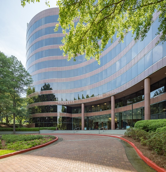 1000 Parkwood Cir SE, Atlanta, GA for lease - Building Photo - Image 2 of 18