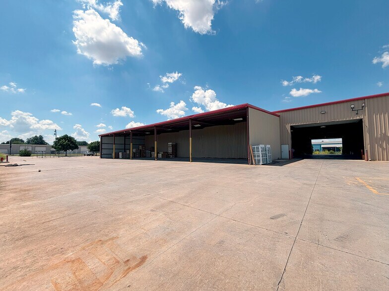 4801 SW 20th, Oklahoma City, OK à louer - Photo du bâtiment - Image 2 de 3